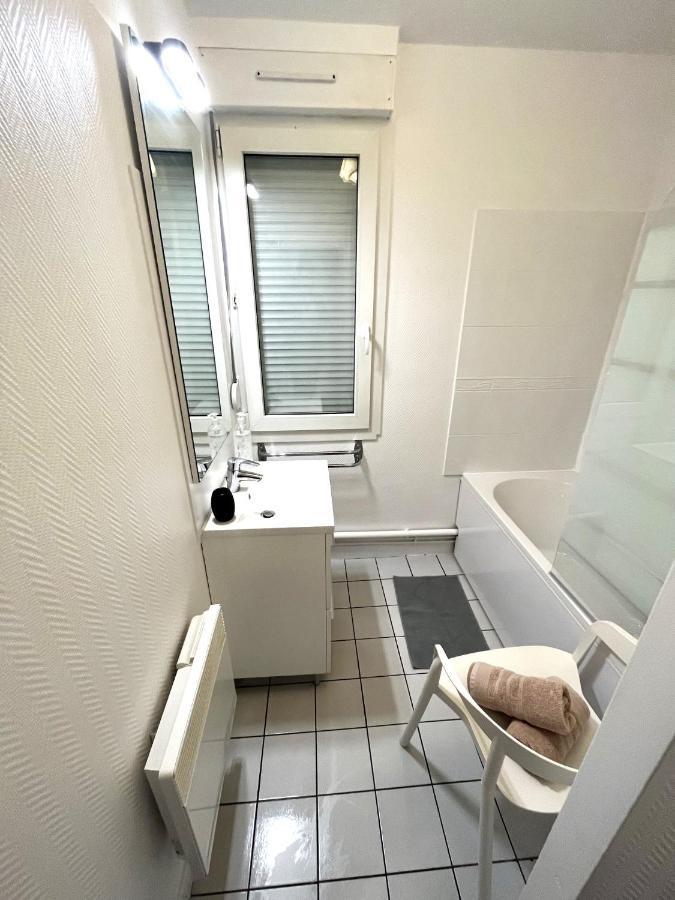 Charmant Appartement Proche Centre Ville Ρενς Εξωτερικό φωτογραφία